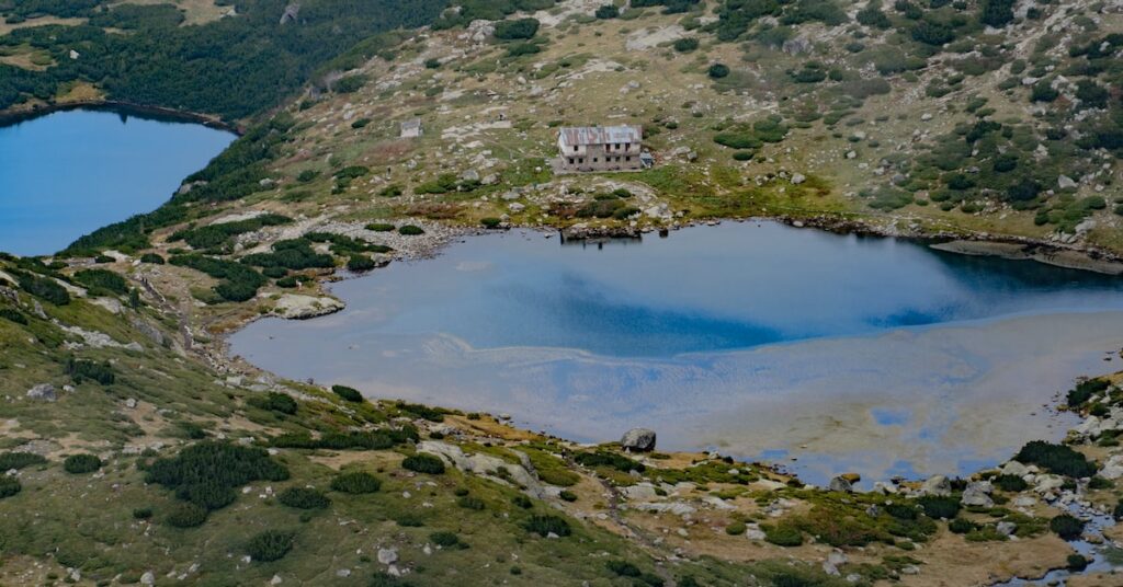 don't let the door hit you on the way out: Idiom Meaning and Origin ...