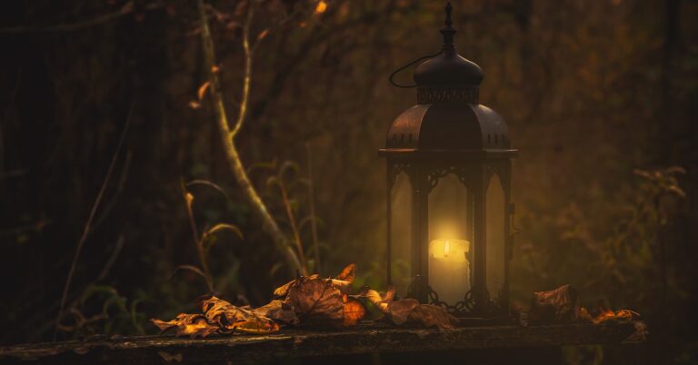 fall on one’s face: Idiom Meaning and Origin