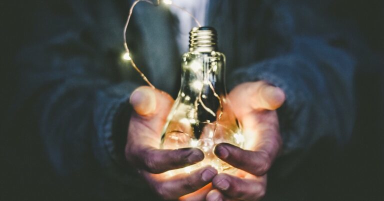 powers that be: Idiom Meaning and Origin