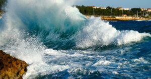 hold a grudge: Idiom Meaning and Origin - The Village Idiom