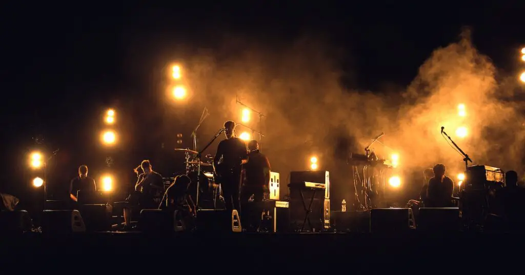 pull-off-idiom-meaning-and-origin-the-village-idiom