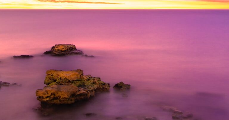 hit the rocks: Idiom Meaning and Origin