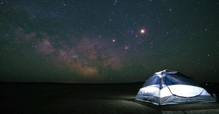 fold one’s tent: Idiom Meaning and Origin