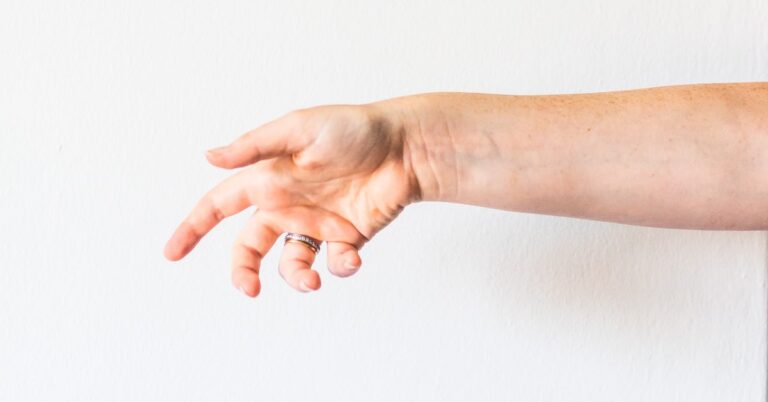 the finger: Idiom Meaning and Origin